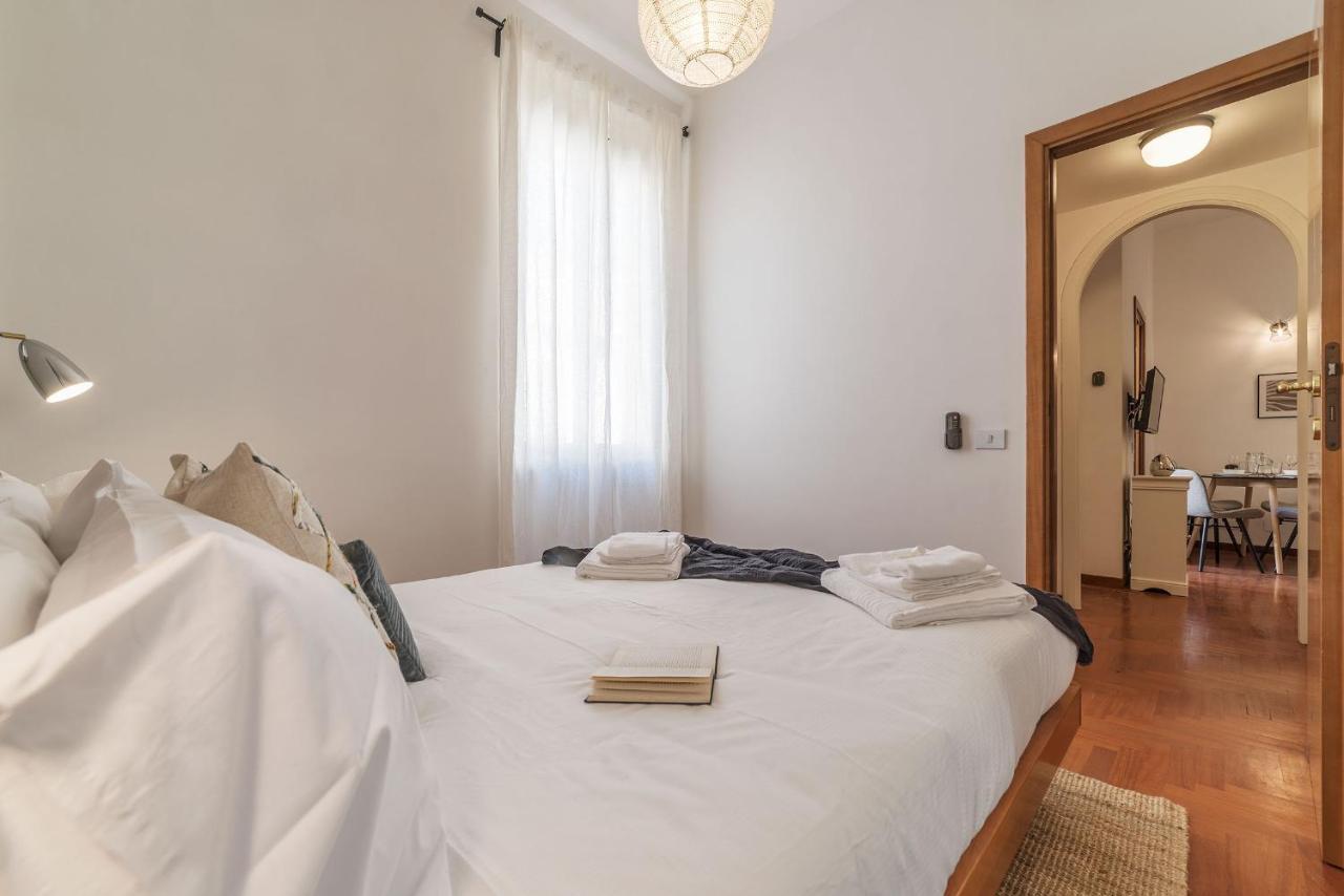Lively Roma Trastevere Renovated Apartment - FromhometoРим Екстер'єр фото