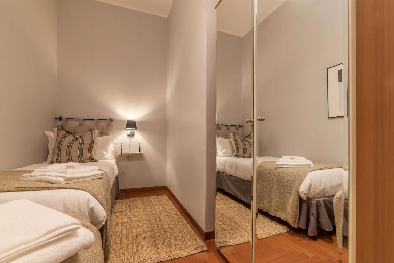 Lively Roma Trastevere Renovated Apartment - FromhometoРим Екстер'єр фото
