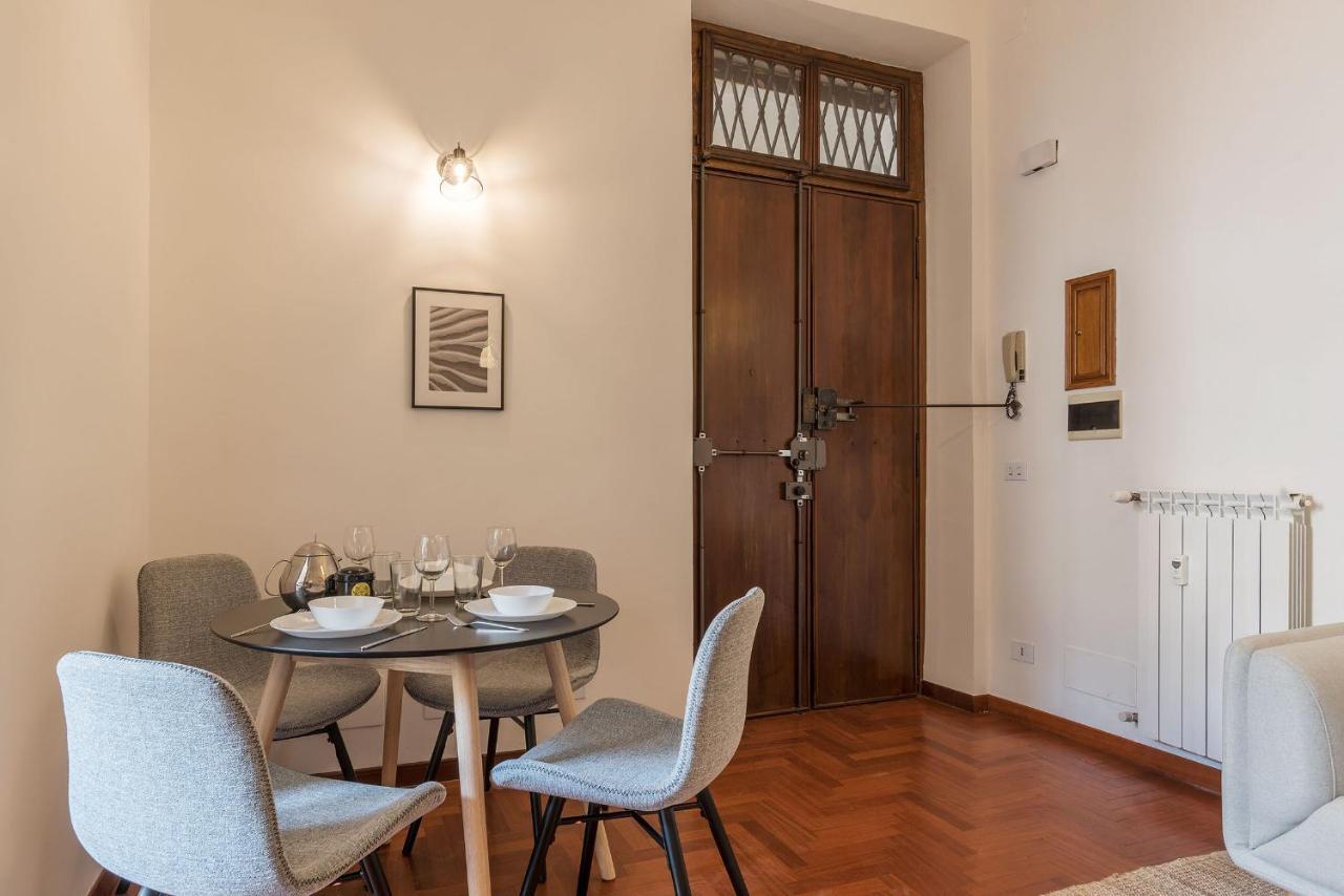 Lively Roma Trastevere Renovated Apartment - FromhometoРим Екстер'єр фото