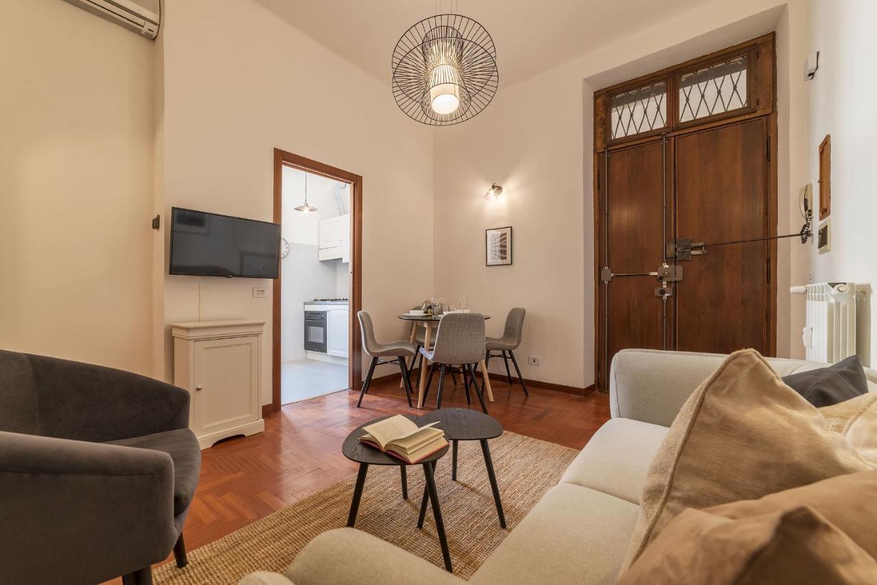 Lively Roma Trastevere Renovated Apartment - FromhometoРим Екстер'єр фото