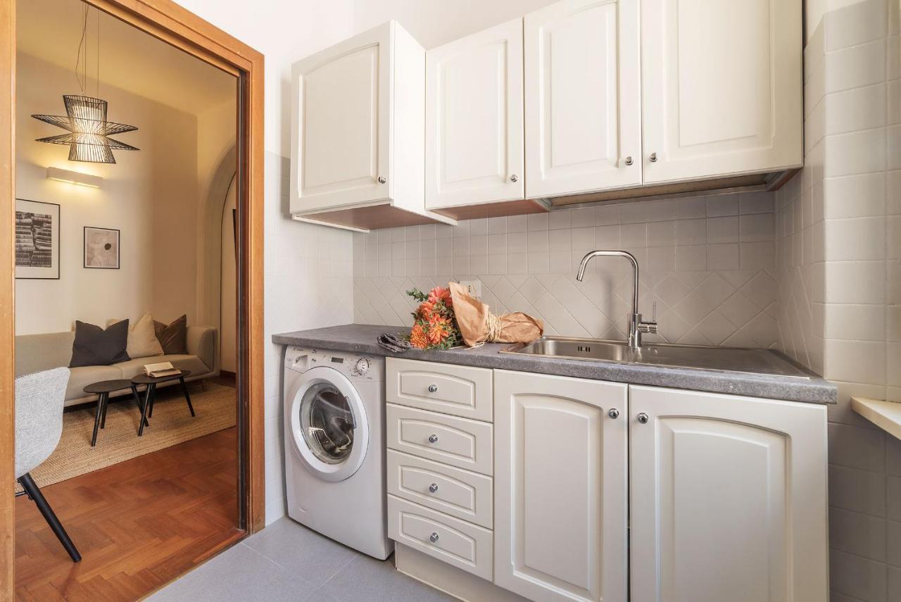 Lively Roma Trastevere Renovated Apartment - FromhometoРим Екстер'єр фото
