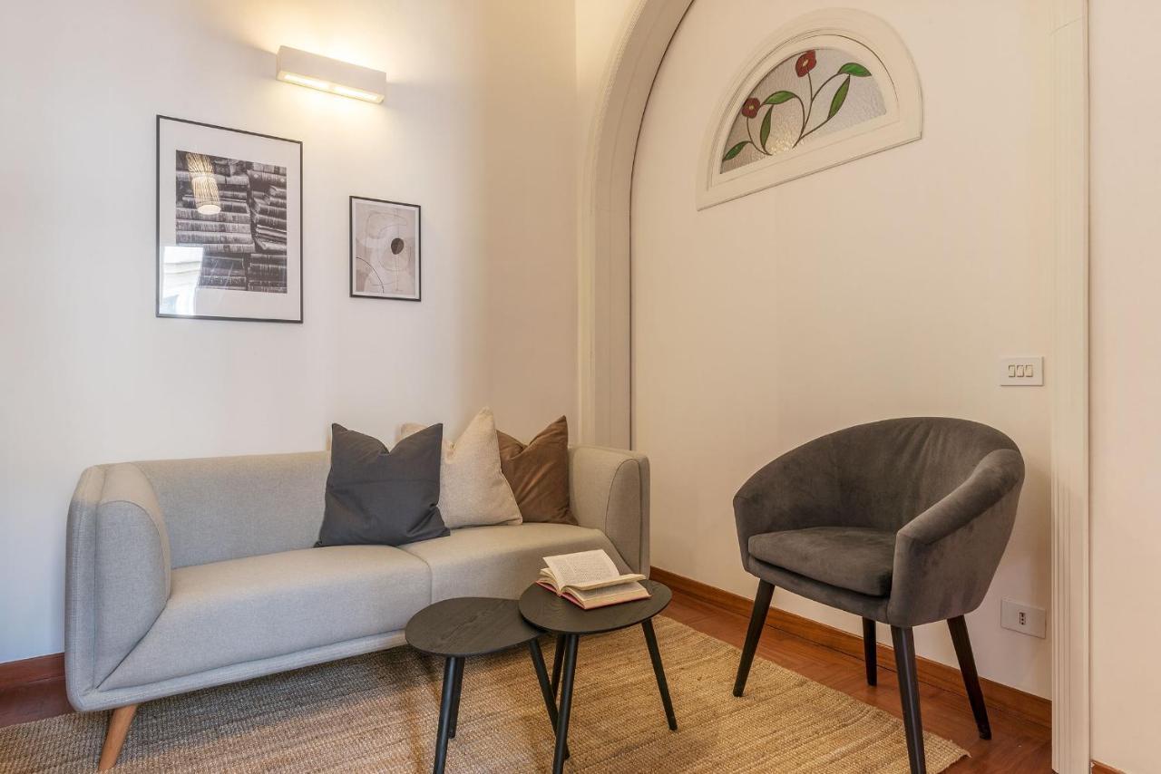 Lively Roma Trastevere Renovated Apartment - FromhometoРим Екстер'єр фото