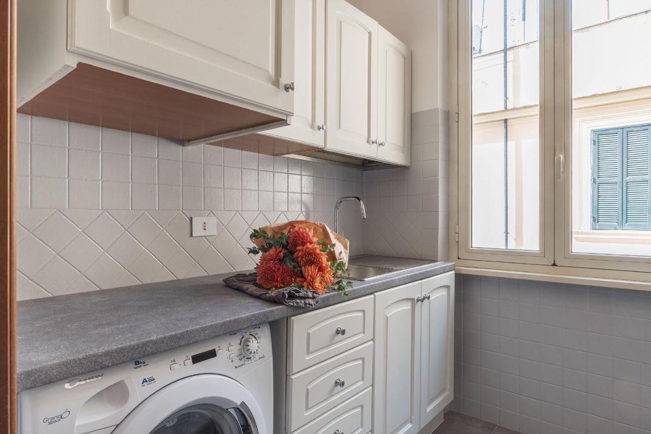 Lively Roma Trastevere Renovated Apartment - FromhometoРим Екстер'єр фото